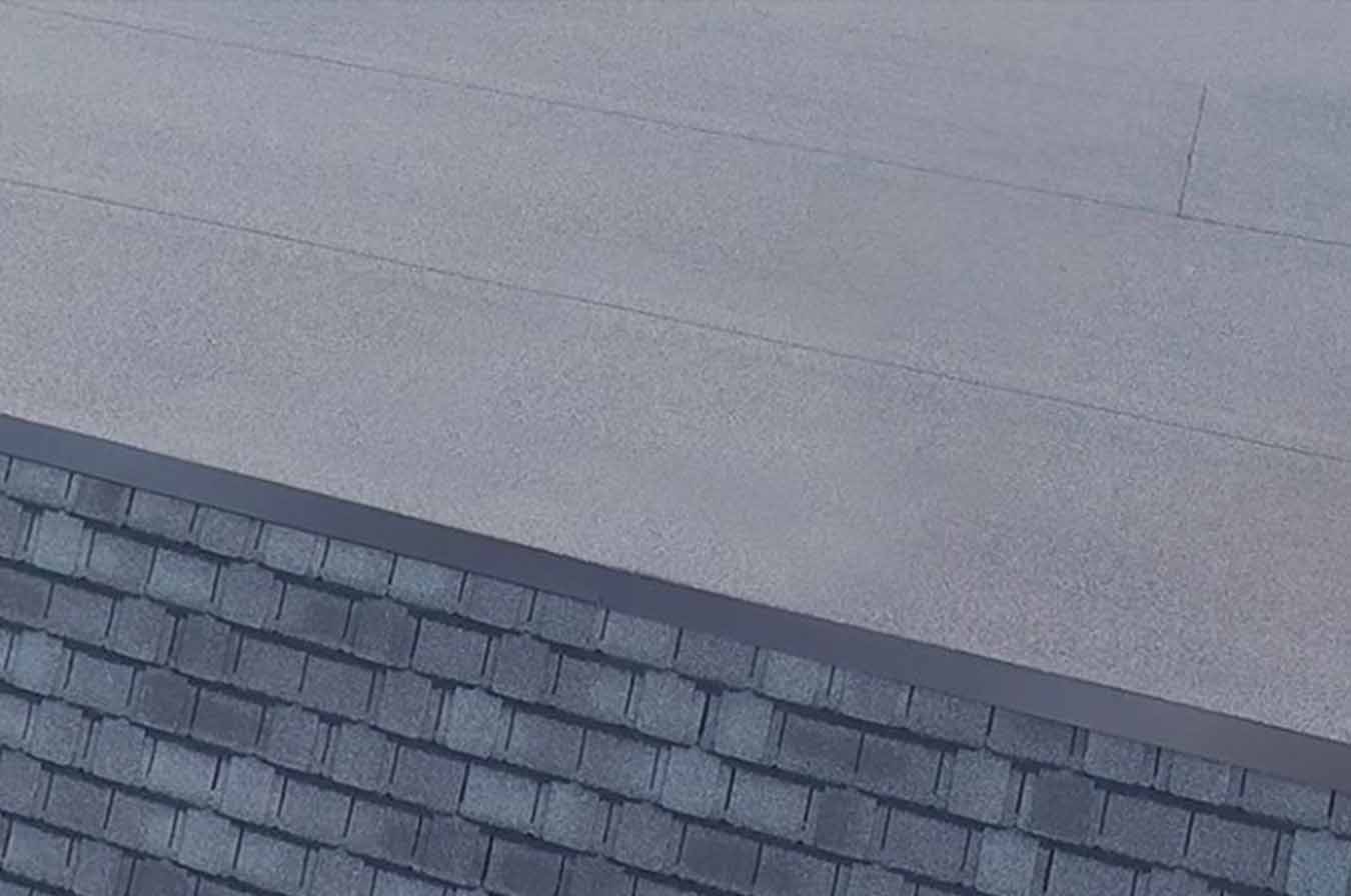 flat vs pitched roof in Akron, Ohio